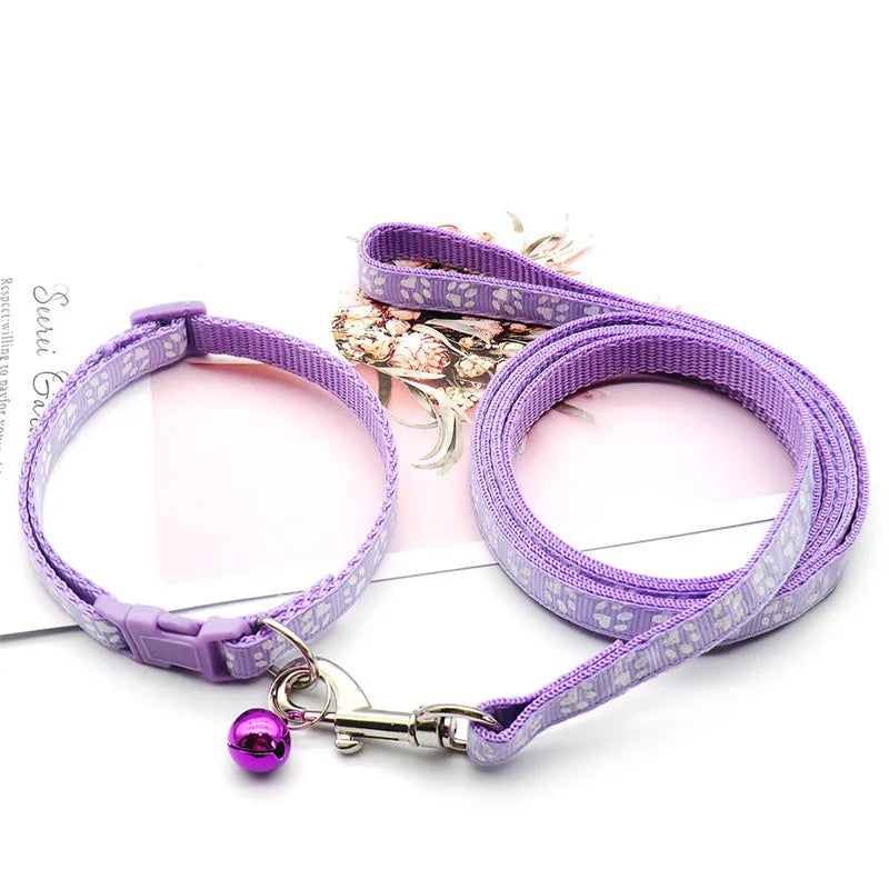 Cute Dog Paw Print Pet Traction Rope Collar Set - Stylish and Adjustable Accessories for Pets