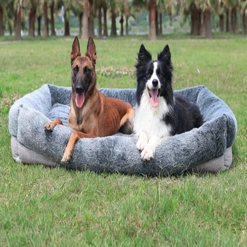 Luxurious Plush Warmer Pet Bed with Modern Design - Happy Tail Center